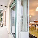 20 Meters From The Sea - Parking Spot And Breathtaking View アパート ノーリ